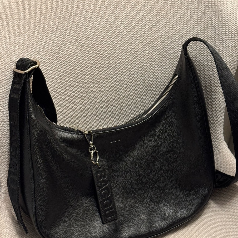 BAGGU Black Hobo Bag